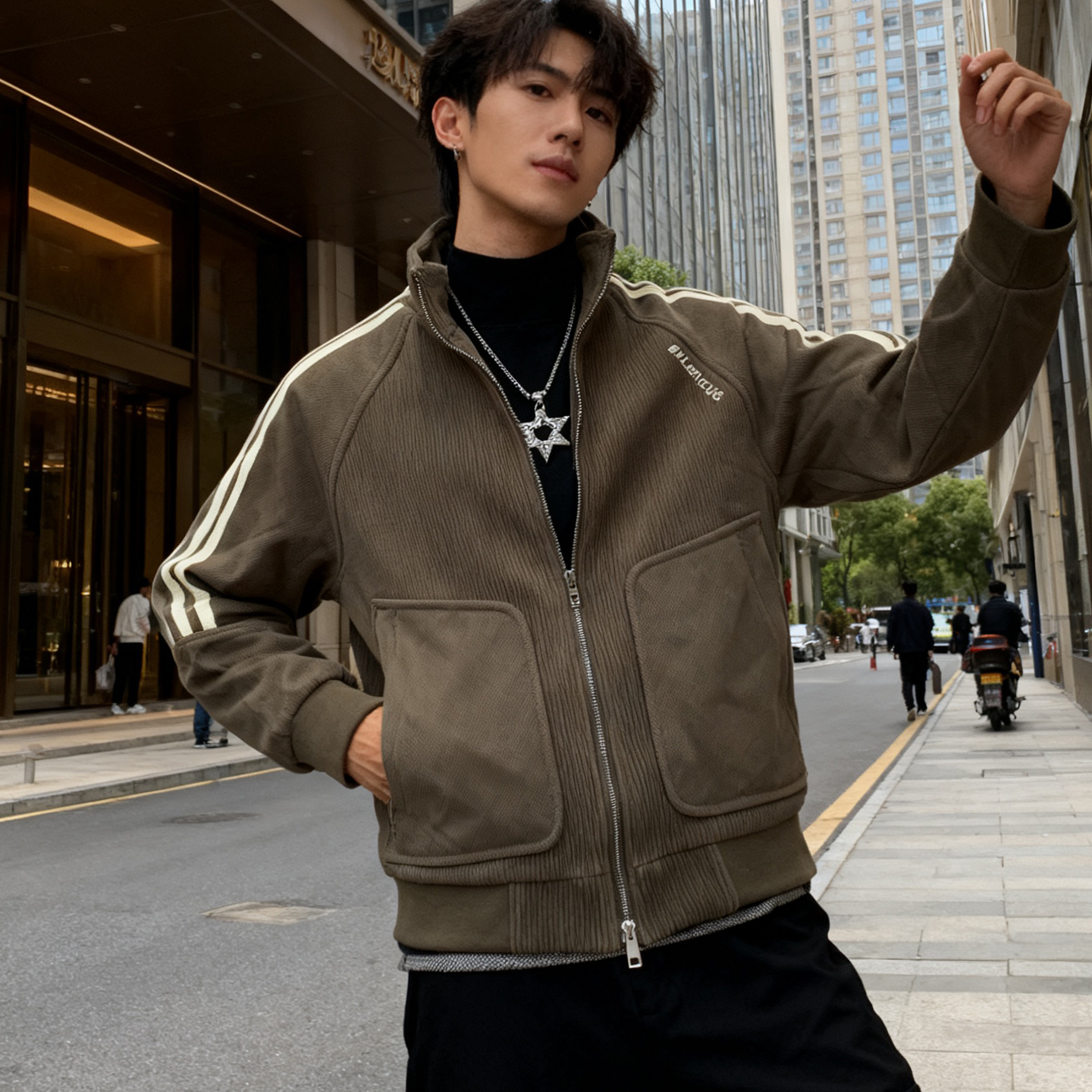 男装春秋新款修身立领潮流冬季韩版百搭青年保暖加厚夹克外套上衣