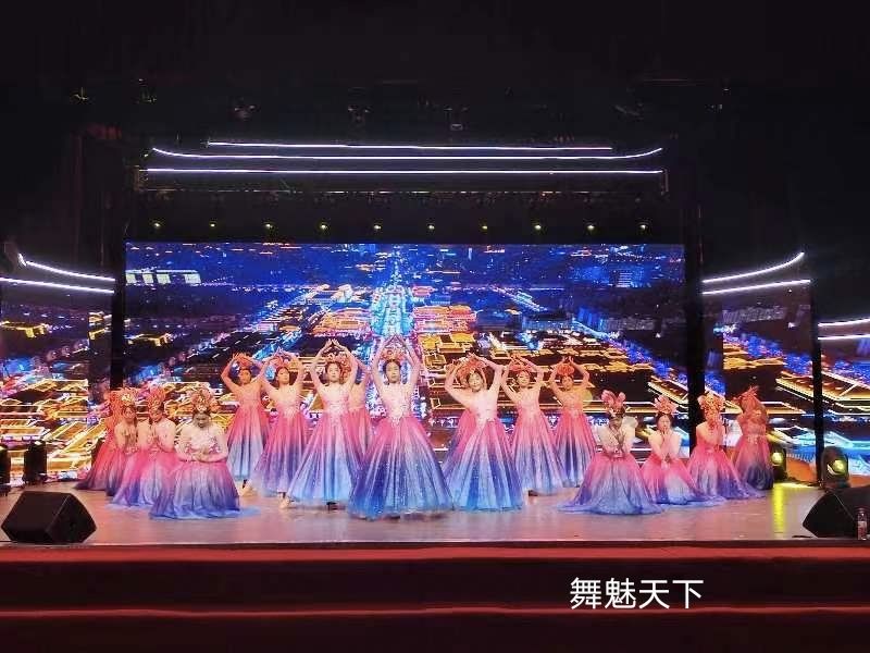 开场舞大摆裙演出服歌伴舞大裙子大气舞台长裙现代大型舞蹈服装女