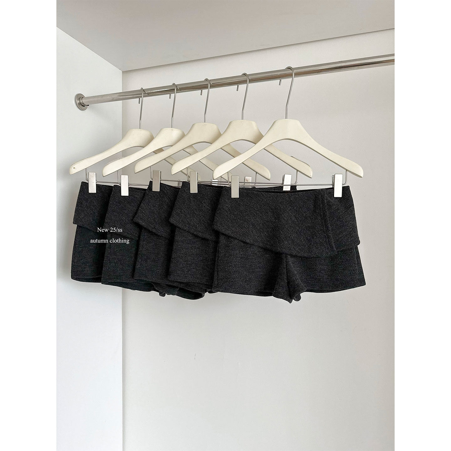 毛呢开叉休闲短裤女冬外穿2026春季新款修身显瘦打底低腰阔腿裤子,女装/女士精品,休闲裤,淘宝优惠券,粉丝福利购,淘宝优惠卷