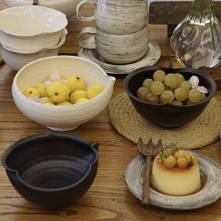 花间树里。景德镇手作粉引酸奶碗小碗甜品碗抹茶碗水果碗日式手工