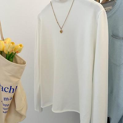 白色半高领羊绒衫女内搭毛衣