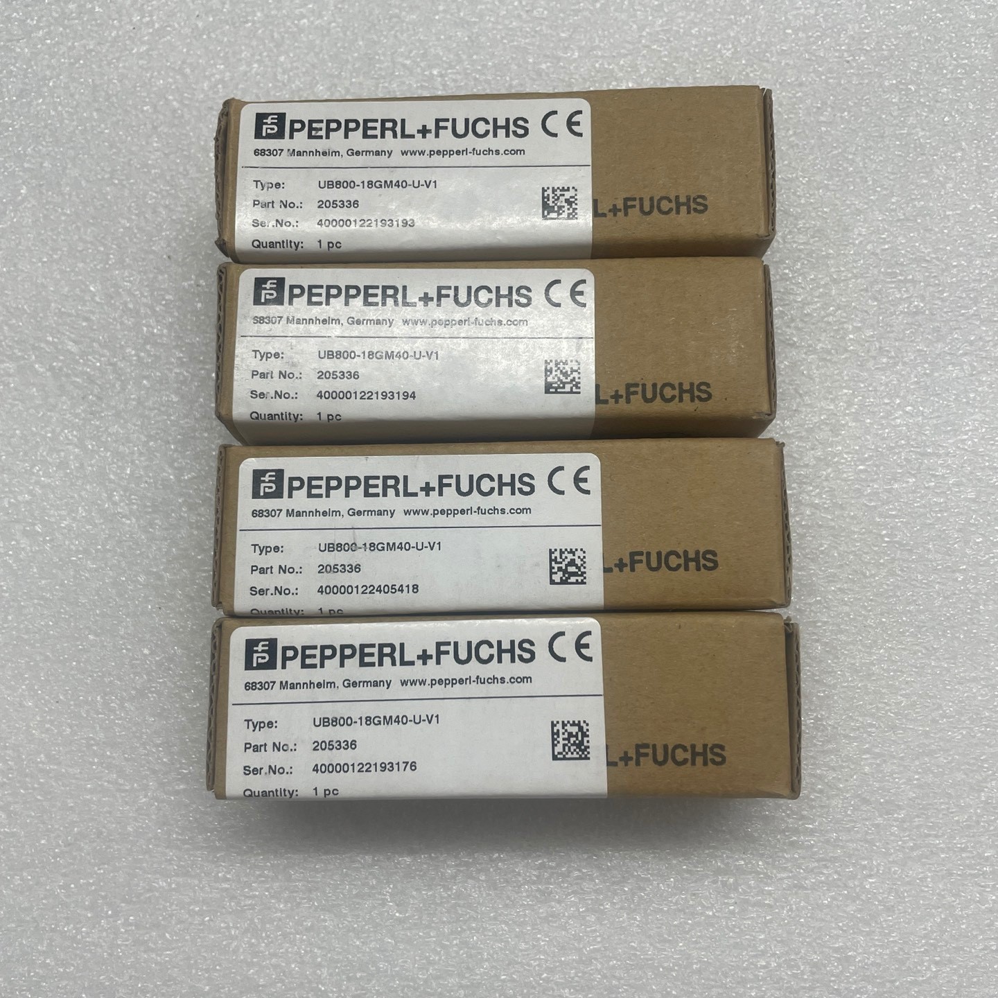 全新倍加福UB800-18GM40A-U-V1超声波传感器全新原装拍前请询价