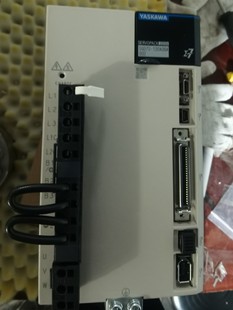 SGD7S 拍前请询价 120A00A002全新安川1.5KW驱动全新原装
