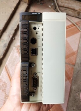 施耐德plc模块TSXP57454M 现货全新原装拍前请询价