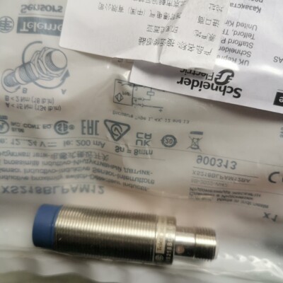 XS218BLPAM12施耐德接近开关 XS218BLNBL2全新拍前请询价
