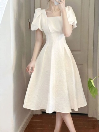 Summer dress, cute sexy skirt, french style, 2024 years, square neckline, puff sleeves