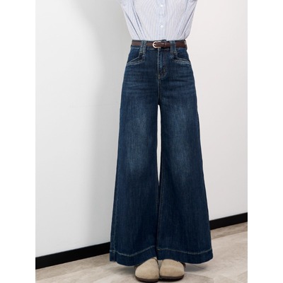 秋季高腰显瘦不贴腿喇叭牛仔裤