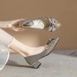 2025秋季新款女鞋百搭气质瓢鞋软底小香风低跟单鞋粗跟尖头单鞋女