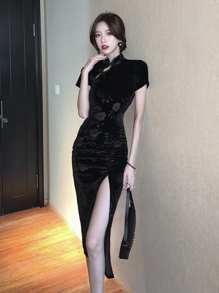 뼈 침식 치파오 인쇄 하이 엔드 벨벳 슬리밍 주름 허리 높은 슬릿 중간 길이 개선 된 여성을위한 국가 스타일 드레스