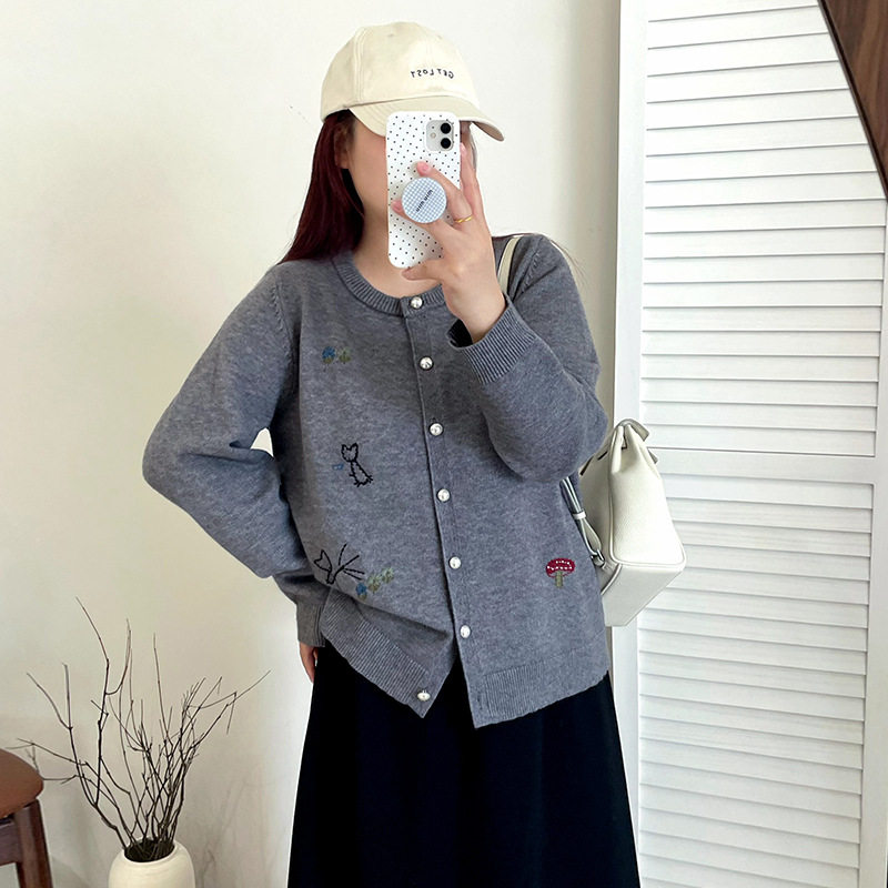 乃粒23196大码女装休闲外套女长袖上衣2025秋冬胖mm刺绣针织开衫