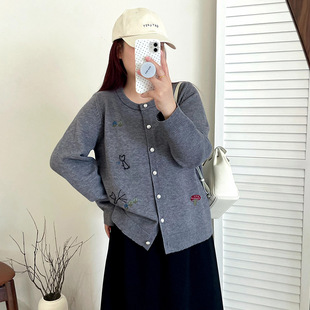 乃粒23196大码女装休闲外套女长袖上衣2025秋冬胖mm刺绣针织开衫
