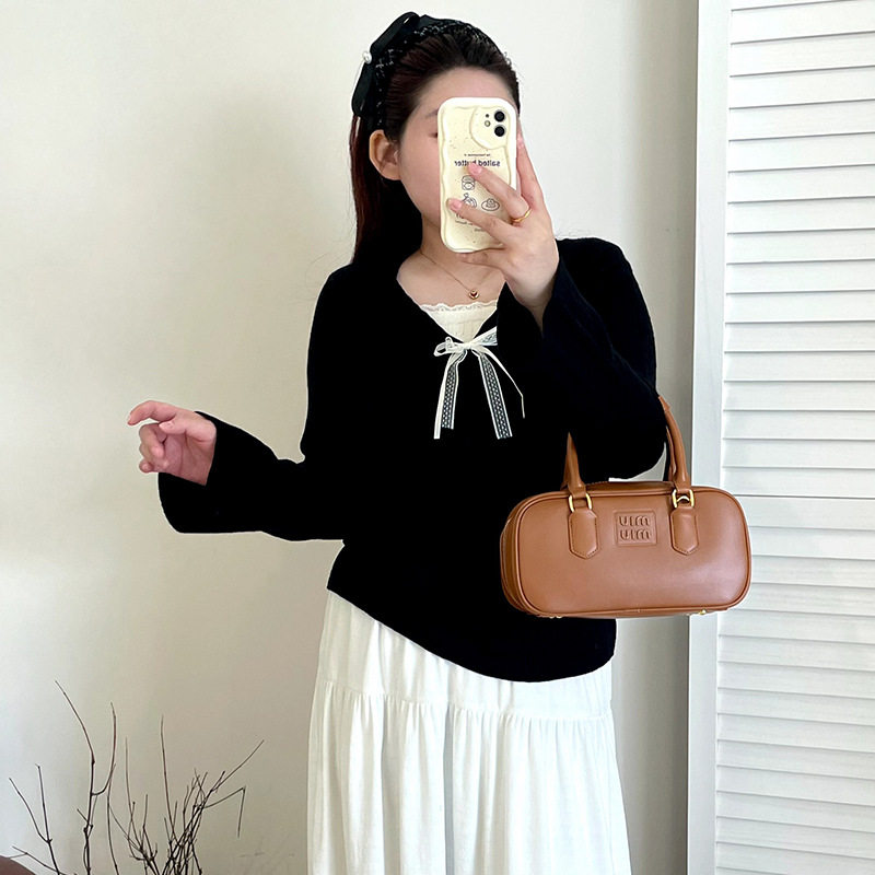 乃粒23267大码女装假两件上衣气质毛衣25冬胖mm蕾丝蝴蝶结针织衫