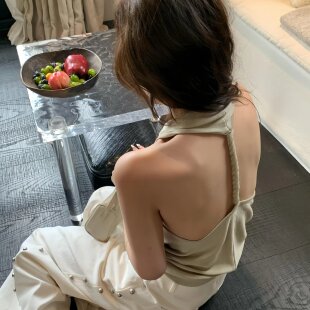 露背荡领无袖 上衣 夏季 泰国绝美挂脖小吊带背心女夏外穿独特漂亮