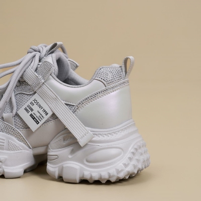 卓诗尼女款内增高透气老爹鞋