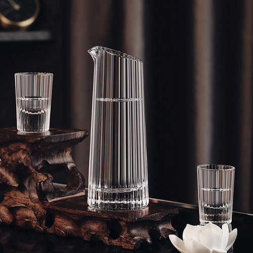 日式竖纹白酒分酒器白p酒杯套装家用二两水晶玻璃酒杯创意高端酒