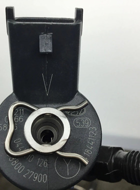 0445110126喷油器33800-27900适TRAJET途胜狮跑圣达菲D4EAFA现代