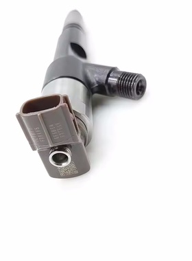 喷油器5367913适用三一履带起重机SCC550A康明斯QSB5.9-C210-30