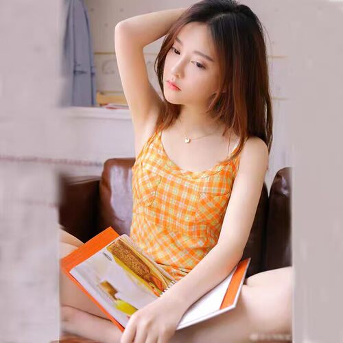 冯提莫iu明星同款桔黄色格子连衣裙夏季无袖露肩仙女小个子短裙子