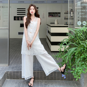 巨好看夏日ootd穿搭套装女2025薄款蕾丝马甲罩衫时尚阔腿裤两件套图片