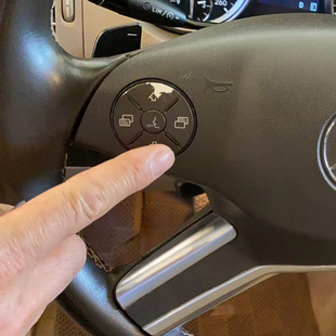 适用奔驰R级R300R350ML350 B200ML400方向盘按键GL450多功能按钮