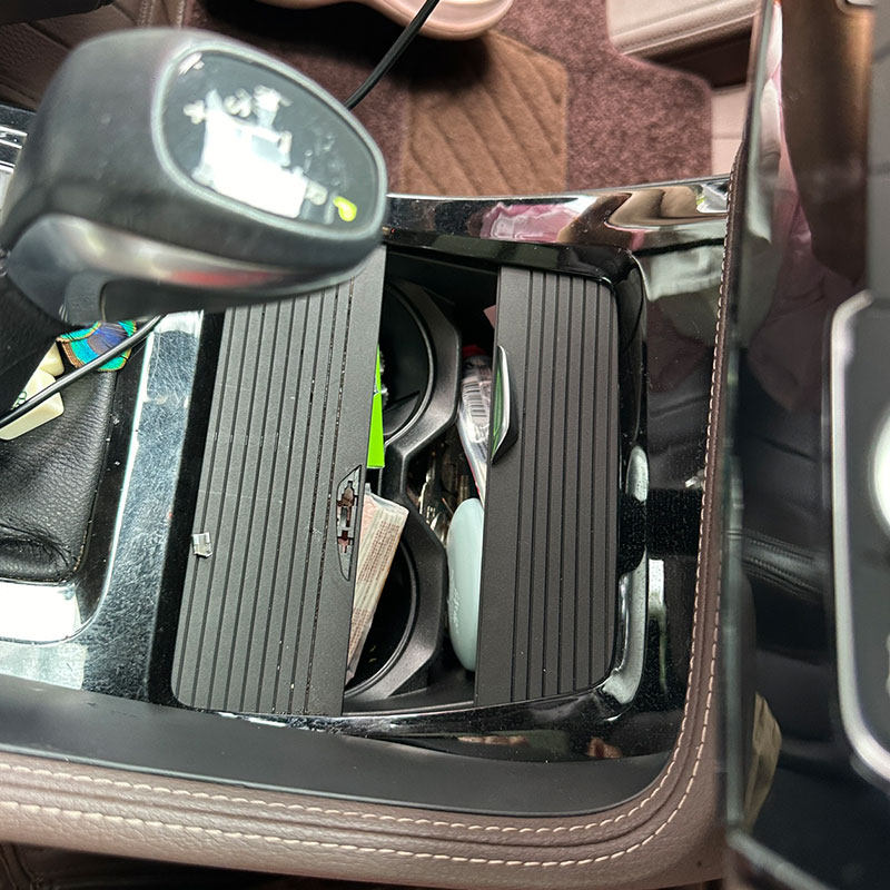 适用宝马X1 X2 F48中控扶手箱水杯架拉帘储物盒盖板茶杯架饮料滑