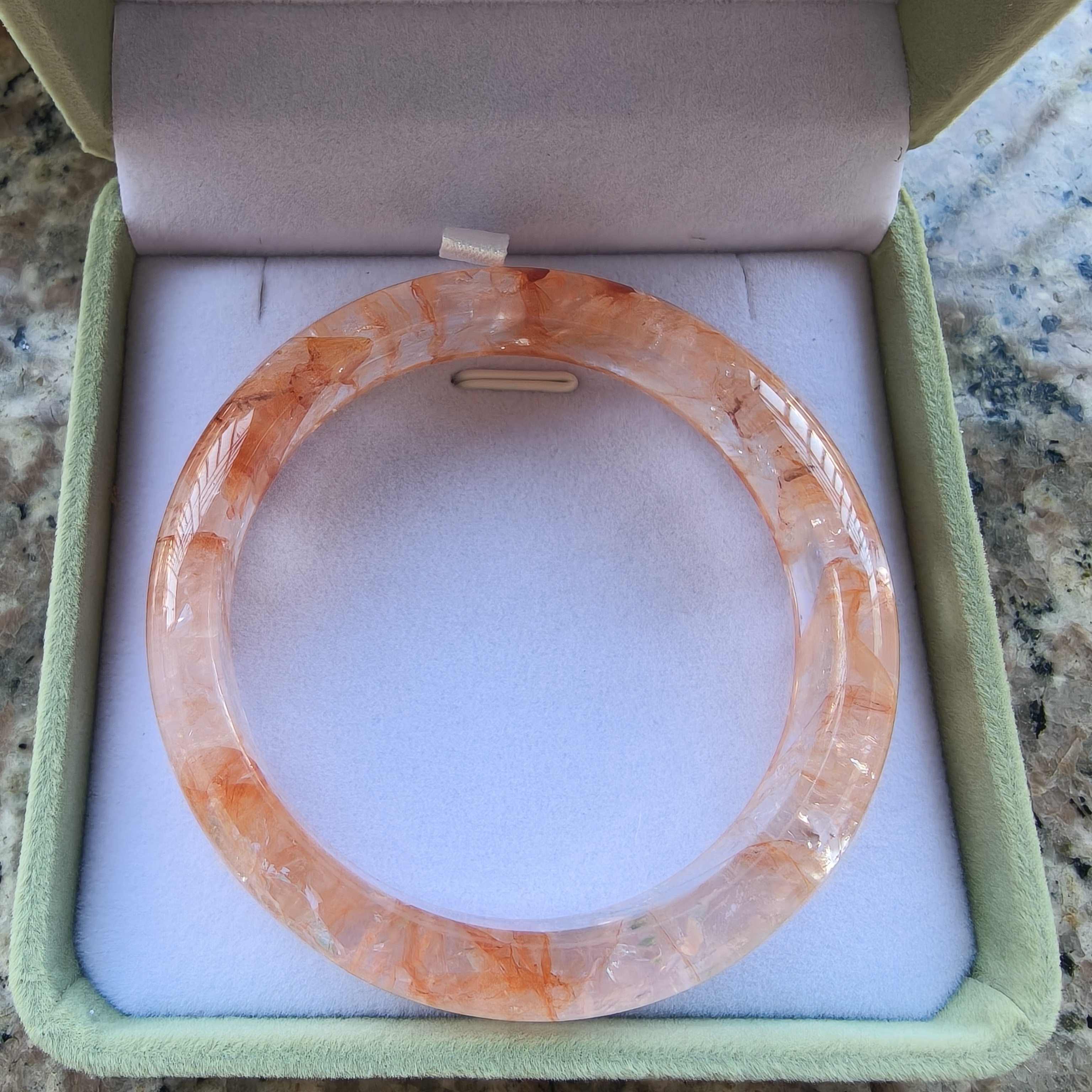 天然红胶花水晶手镯