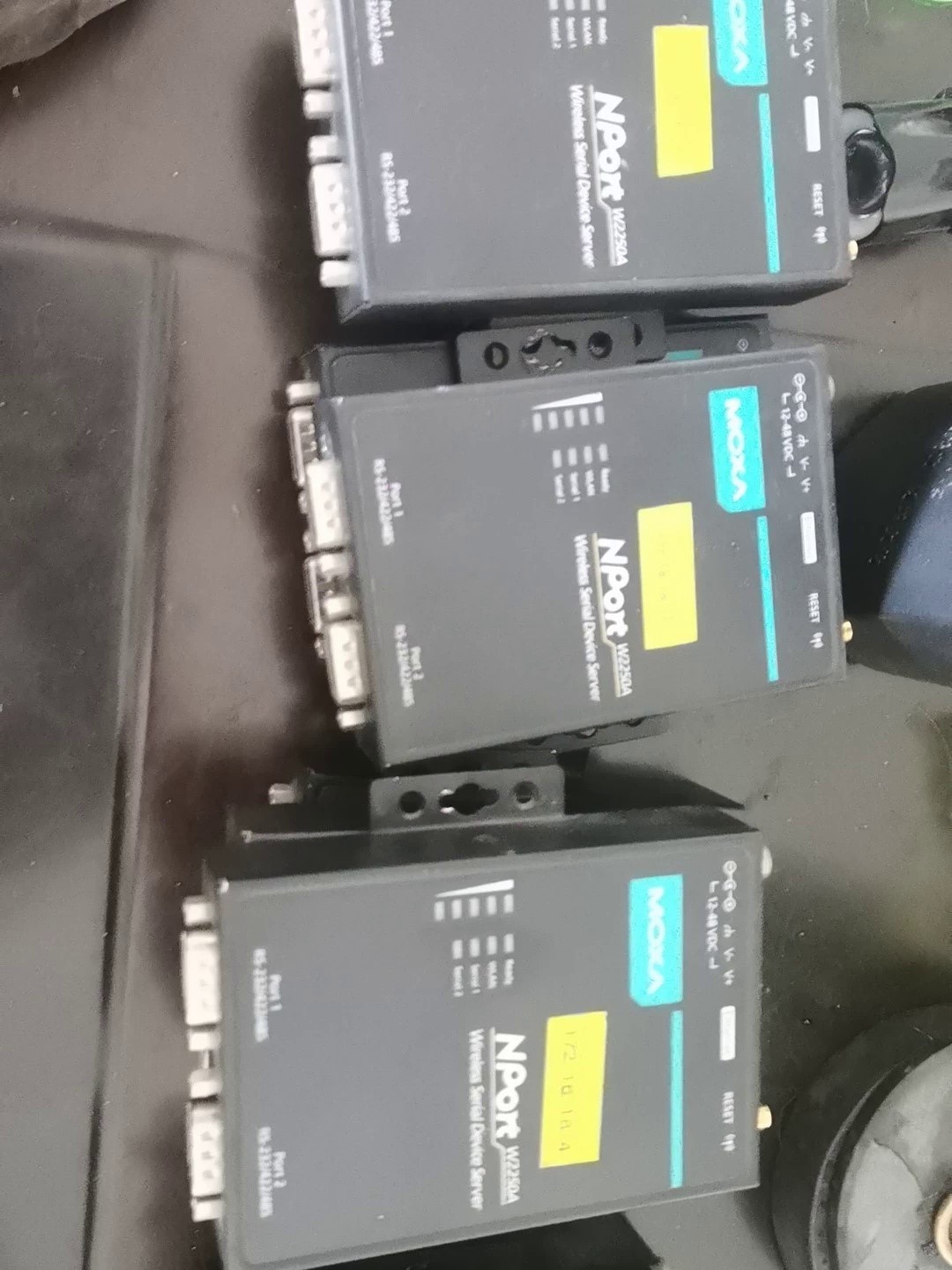 moxa Nport W225