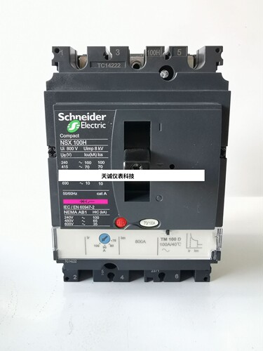 固定式塑壳断路器LV429670 LV系列 100A 3P 10kA断开能力全新