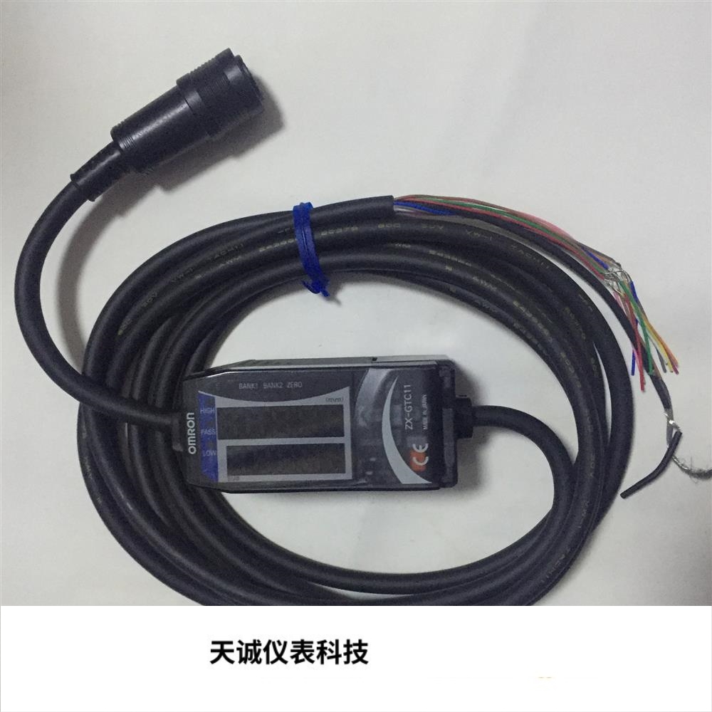 欧姆龙位移传感器ZX-GTC11  激光放大器全新现货库存