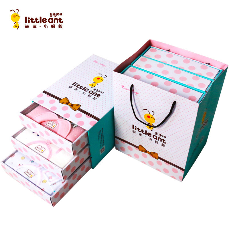 Coffret cadeau pour bébé - vêtements - Ref 1977888 Image 5