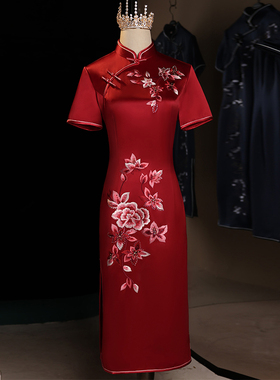 参加婚宴年轻款妈妈改良旗袍礼服裙红色大码结婚婆婆送考旗开得胜