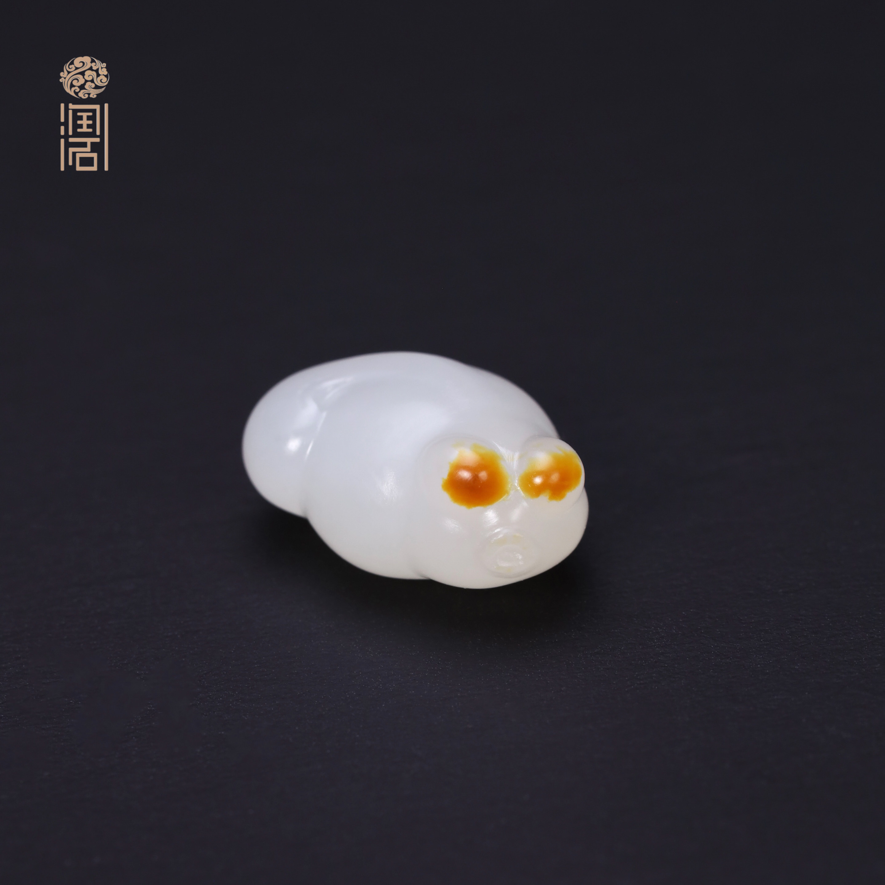 【姑苏润石堂】在售2.4克新疆和田玉籽料红皮白玉小鱼吊坠