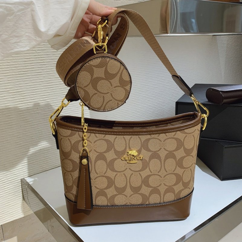 2025秋季爆款超火高级感流浪包百搭大容量韩版斜挎宽肩带单肩包潮,箱包皮具/热销女包/男包,通用款女包,淘宝优惠券,粉丝福利购,淘宝优惠卷