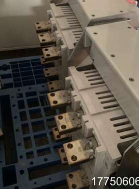 真空断路器EVS16N。3P，2.0控制器。三