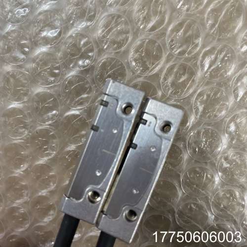 雷尼绍T2011-30A光栅尺读数头、拍照、、线