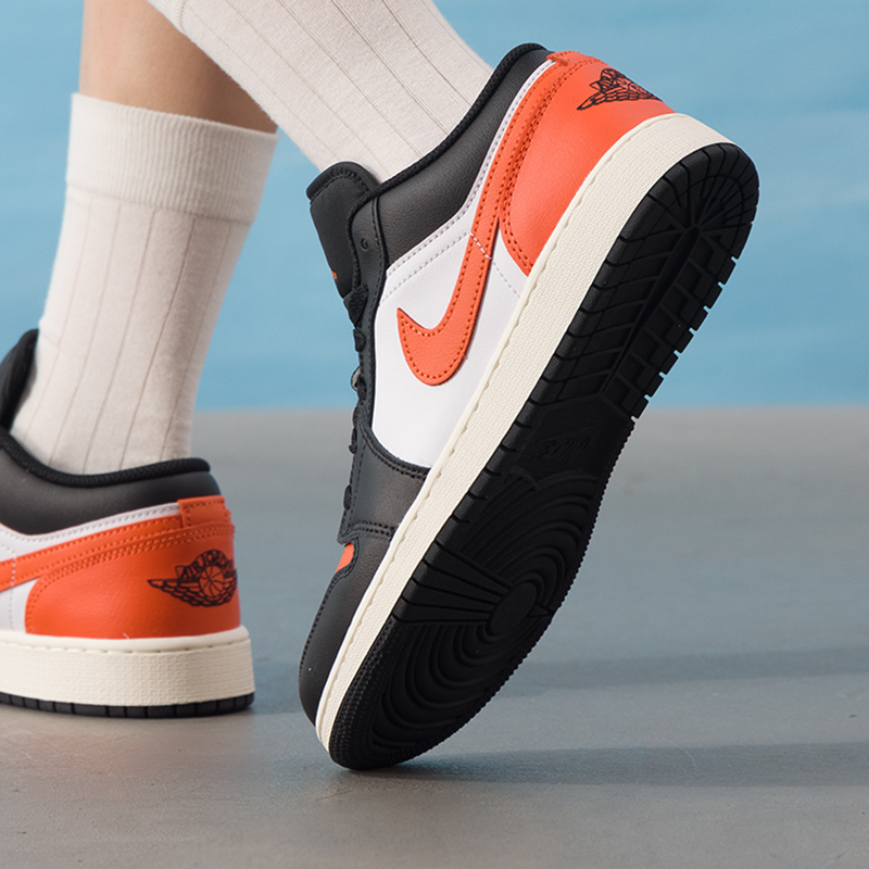 Nike/耐克大童篮球鞋女鞋AIR JORDAN 1 LOW休闲运动鞋553560-081