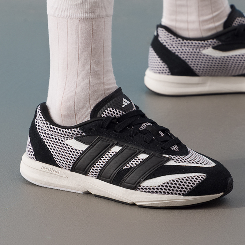 Adidas/阿迪达斯跑步鞋女鞋LIGHTBLAZE LP透气缓震运动鞋JS3199
