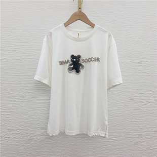 设计感喷绘图案T恤女夏季新款短袖圆领钉钻装饰宽松显瘦上衣