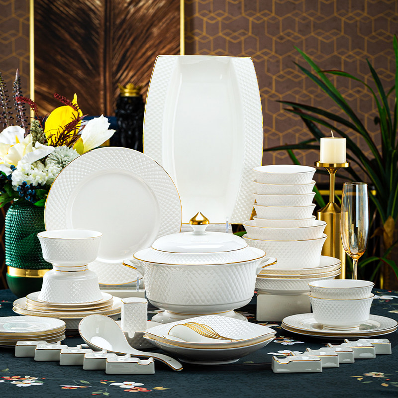 碗碟套装家用欧式景德镇陶瓷餐具轻奢金边碗盘筷碗碟高档骨瓷组合