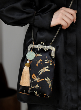 雅集新款原创复古蜻蜓织锦锻流苏iphone15promax苹果13手机包斜挎