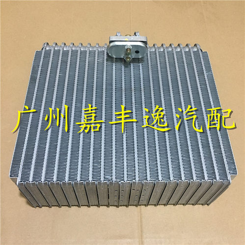 适用汽车普拉多霸道3400LC95VZJ95RZJ95空调蒸发器芯蒸发箱膨胀阀