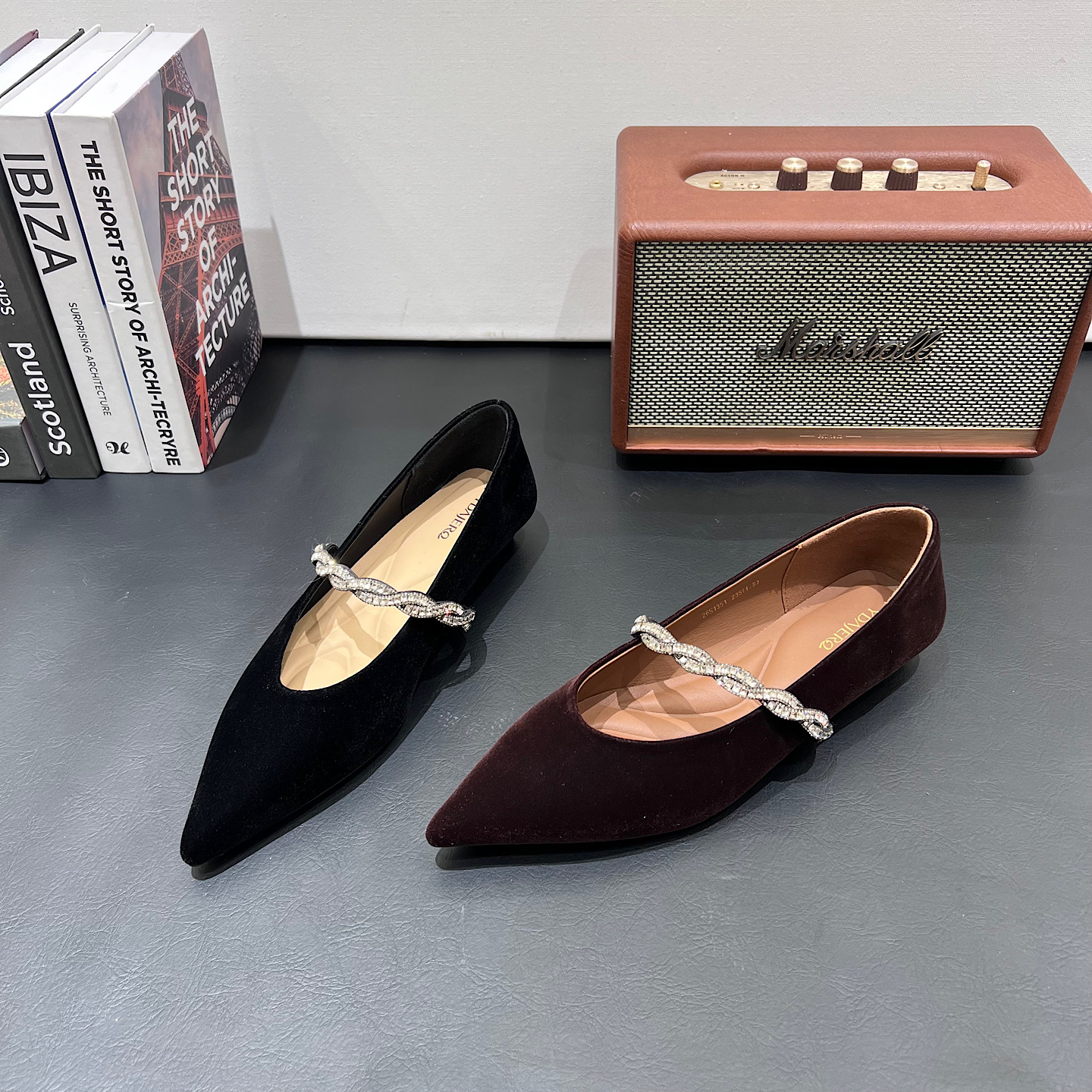 一代佳人法式复古尖头浅口单鞋女2026春新款百搭不累脚晚晚风女鞋