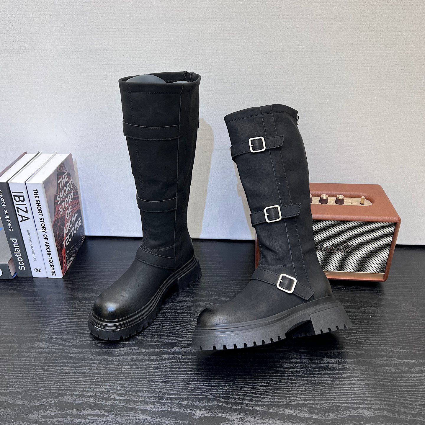 2025新款显瘦长筒靴子女靴流行方扣圆头粗跟骑士靴复古增高长靴潮