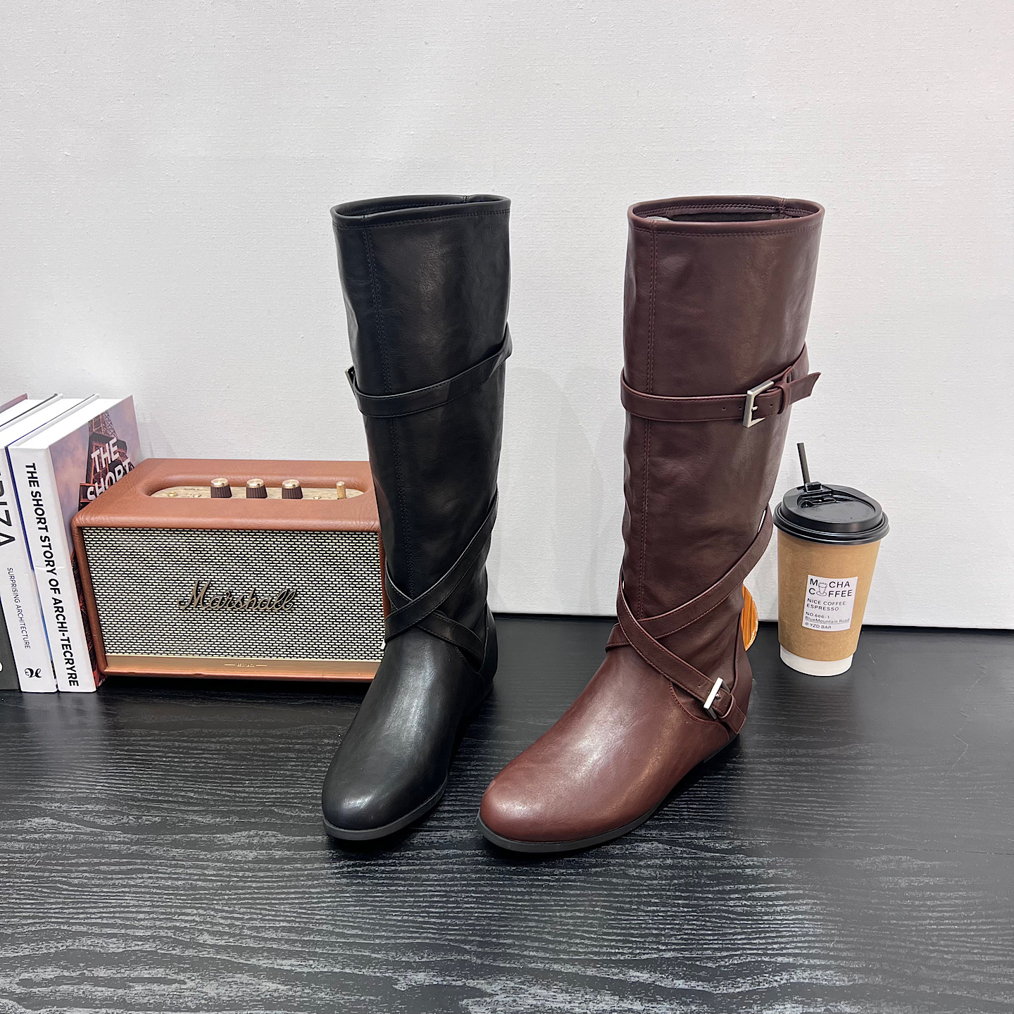 2025冬季皮带扣交叉大筒围不过膝长筒靴女英伦朋克风加绒西部靴子