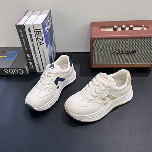 韩系时尚超轻老爹鞋女2026春季新款厚底软底百搭不累脚阿甘休闲鞋