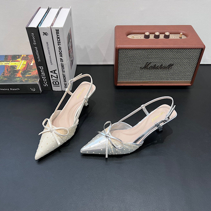 温柔蕾丝波点蝴蝶结包头凉鞋女2026夏新款t细跟晚晚风配裙子单鞋