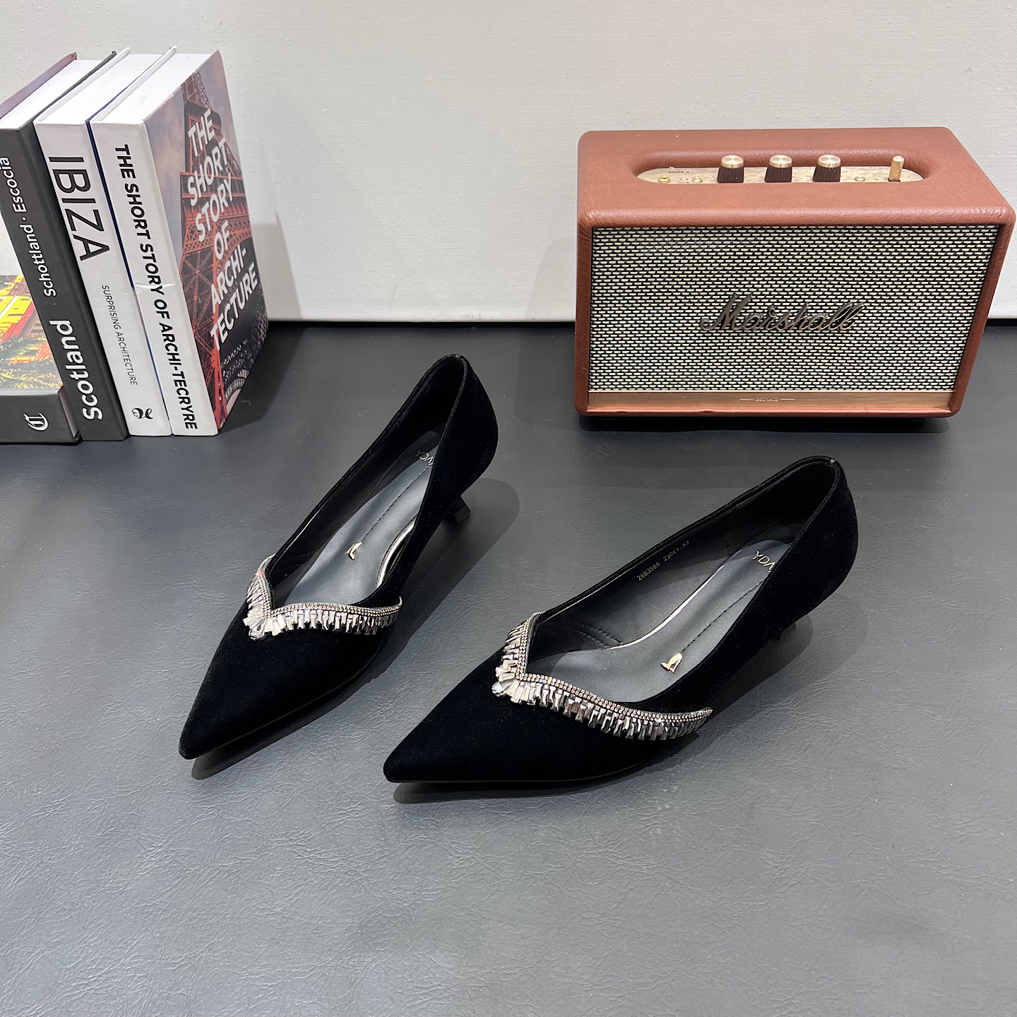 一代佳人法式气质小香风尖头细高跟鞋女2026春季新款百搭时尚单鞋