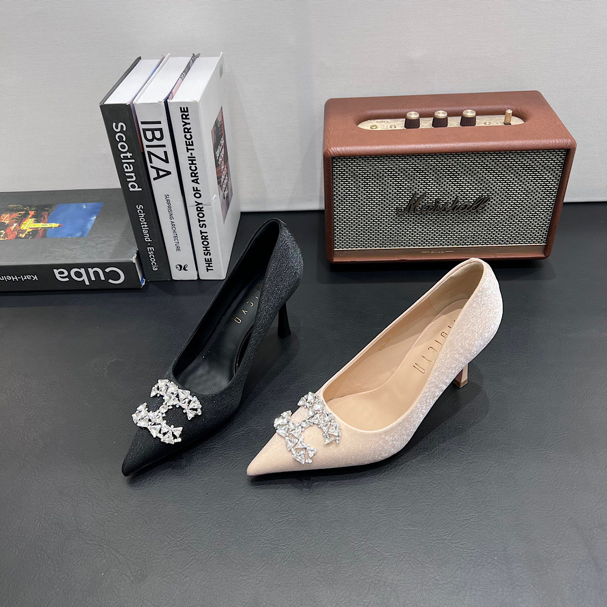 法式玛丽珍鞋女2026春夏新款尖头细跟单鞋女百搭时尚水钻高跟鞋潮