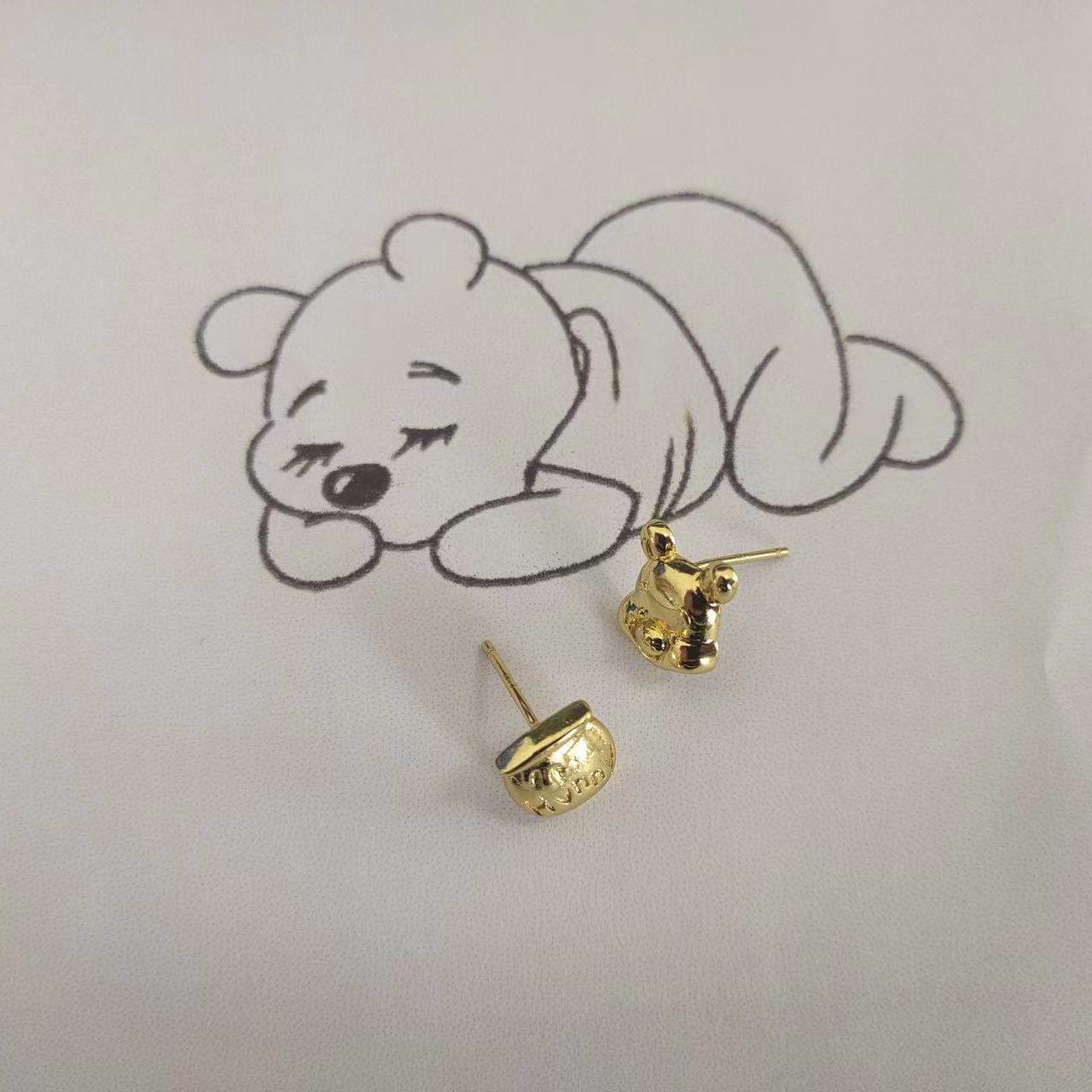 维尼蜜罐耳钉迪士尼ins风女生小众设计感耳饰百搭可爱高级耳环潮