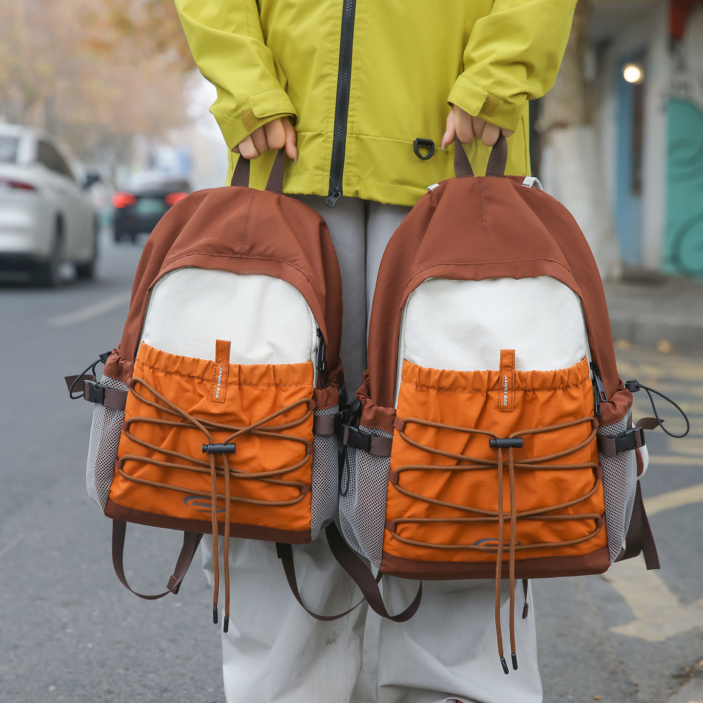 户外双肩包女登山包男生通勤书包大学生电脑包大容量徒步运动背包